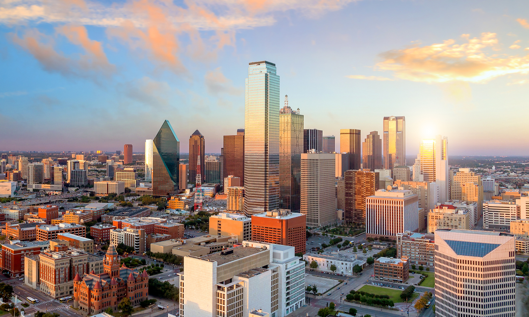 houston-texas-skyline-looking-north-from-pearland